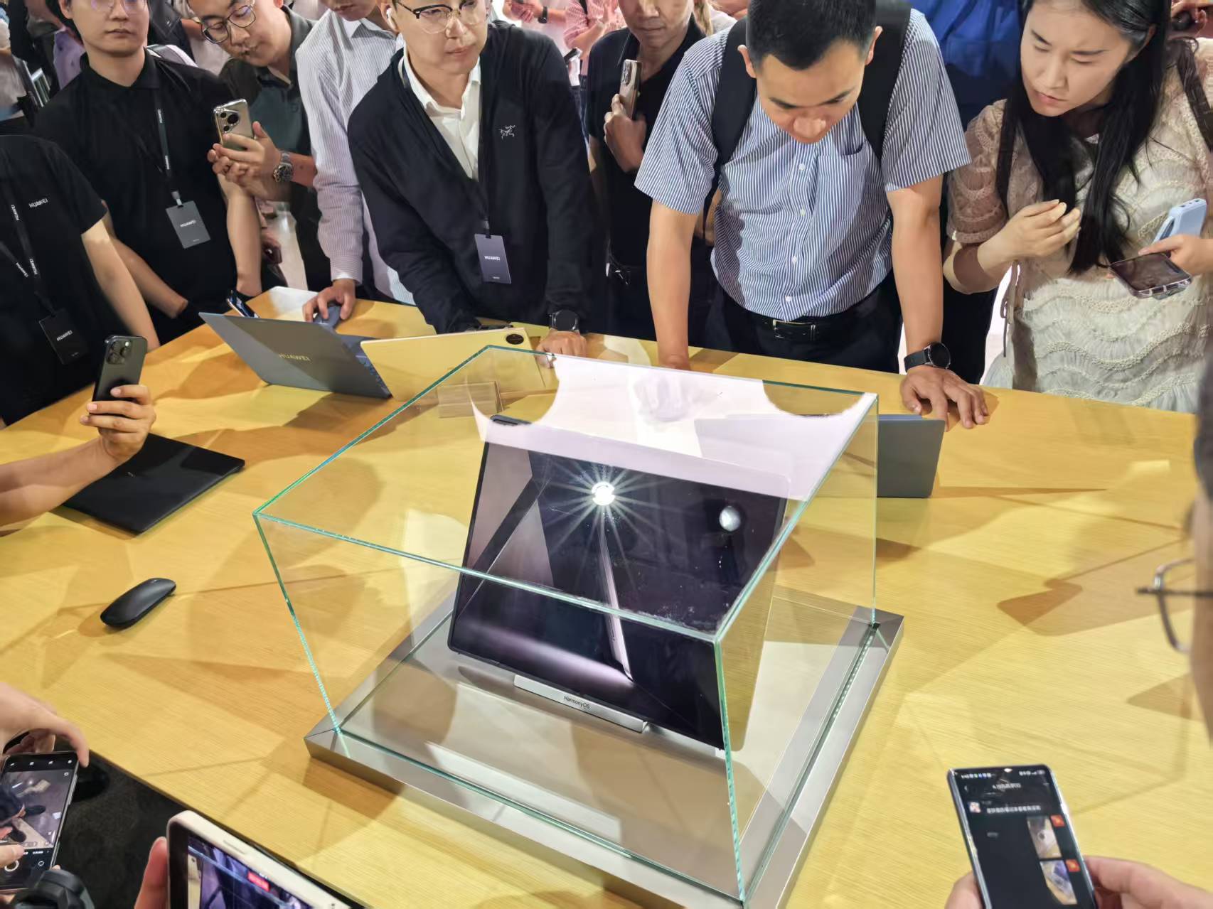 华为终端补齐最后一环鸿蒙电脑正式面市(图1)