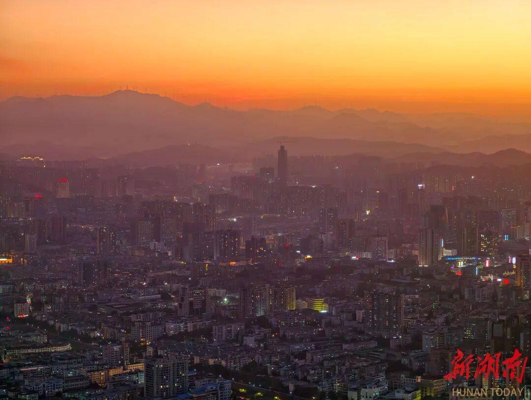 一本“明白账” 一身“泥土香”湘涌新潮⑨丨郴州：一餐“无扰饭”(图4)